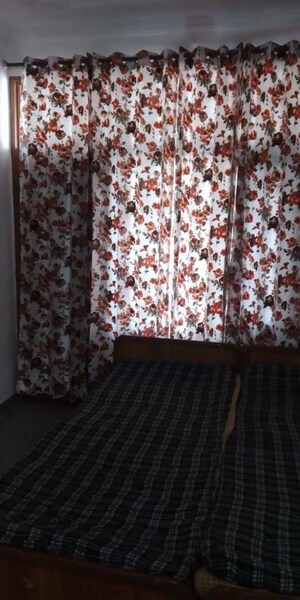  2 BHK Independent House at Sector 51 – for Rent