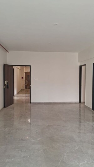 Living Room in 3 BHK Apartment at Chembur – for Rent