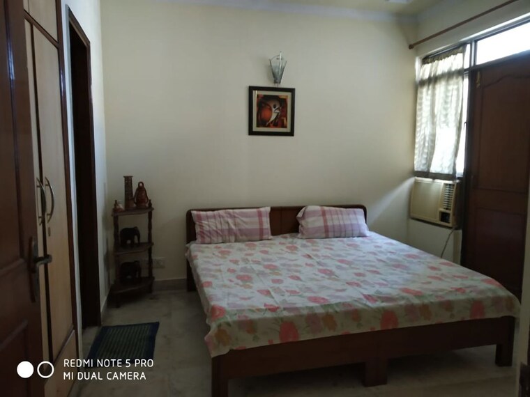 Bedroom, sushant lok i 3 Bedroom 215 Sq.Yd. Builder Floor In Sushant Lok I Gurgaon 10787772