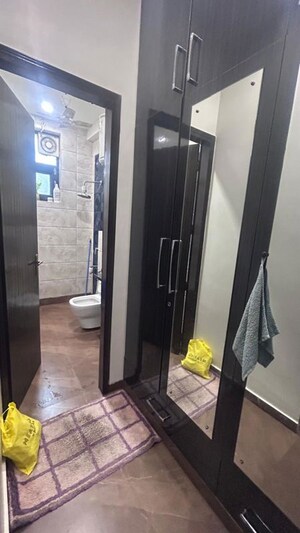 Building Lobby in 3 BHK Builder Floor at Sushant Lok I – for Rent