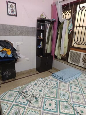 Room in 2 BHK Builder Floor at Sector 46 – for Rent