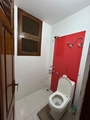 Bathroom in 2 BHK Builder Floor at Sushant Lok 2, Sector 57 – for Rent