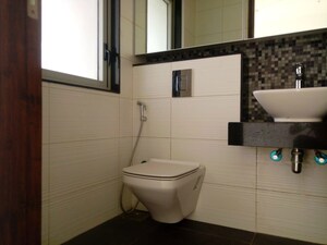 Bathroom in 2 BHK Apartment at Lodha Venezia, Parel – for Rent
