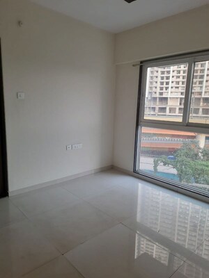 Room in 2 BHK Apartment at Ashar Axis, Majiwada – for Rent