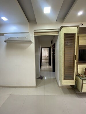  2 BHK Apartment at Lodha Paradise, Majiwada – for Rent