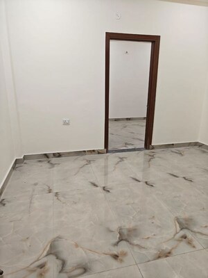 Room in 1 BHK Builder Floor at Neb Sarai – for Rent