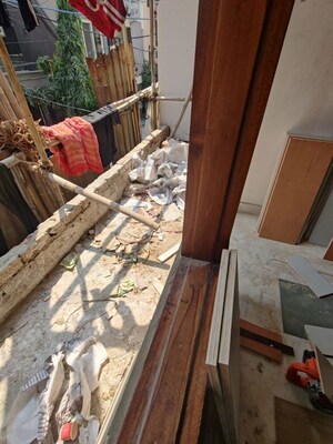 Balcony in 2 BHK Builder Floor at Rohini Sector 16 – for Sale