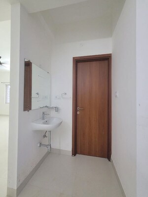 Room in 2 BHK Apartment at Lotus Grand, Kokapet – for Sale