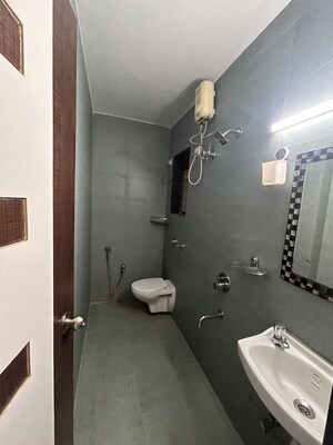 Furnished Amenities in 3 BHK Apartment at Shree Pal, Goregaon West – for Rent