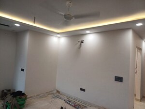 Room in 3 BHK Builder Floor at Sector 51 – for Sale