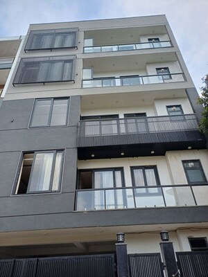 3 BHK Builder Floor For Sale in Sector 51