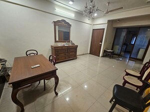 Room in 2 BHK Apartment at Bandra West – for Rent