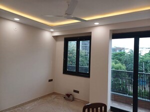 Room in 1 BHK Builder Floor at Dlf Phase ii – for Rent