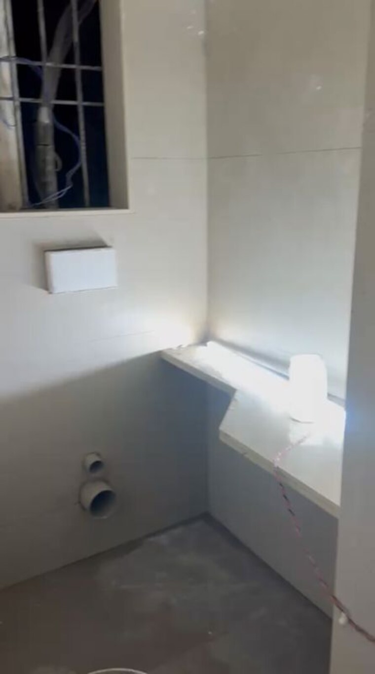 Bathroom, chembur Commercial Office Space 715 Sq.Ft. In Chembur Mumbai 10787927