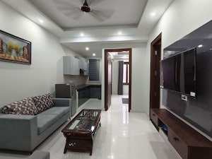 Living Room in 1 BHK Builder Floor at Dlf Phase I – for Rent