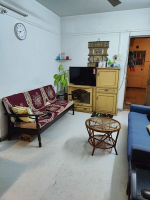 2 BHK Apartment For Rent in Mahatma Society
