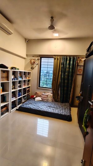 Bedroom in 3 BHK Apartment at Chembur – for Rent