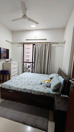 Bedroom in 3 BHK Apartment at Chembur – for Rent