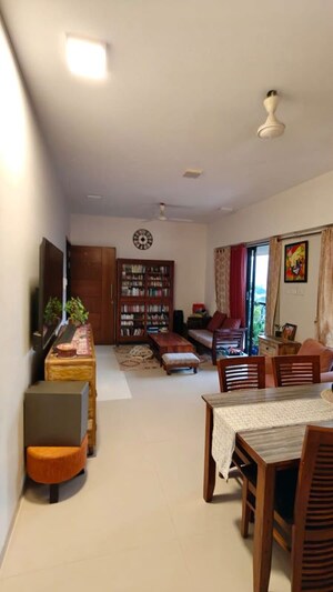 Living Room in 3 BHK Apartment at Chembur – for Rent