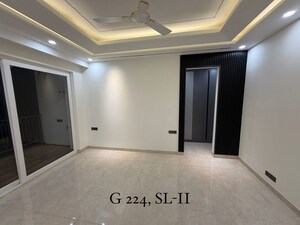 Room in 3 BHK Builder Floor at Sushant Lok ii – for Sale
