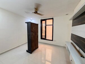 Room in 4 BHK Builder Floor at Vasant Kunj Enclave – for Sale