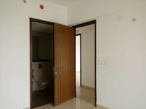 Room in 3 BHK Apartment at Lodha Venezia, Parel – for Rent