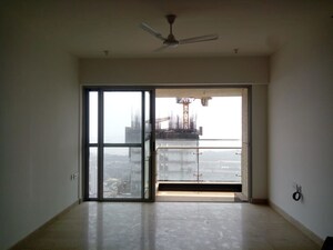 Room in 3 BHK Apartment at Lodha Venezia, Parel – for Rent