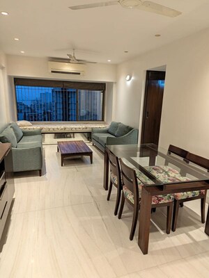 2 BHK Apartment For Rent in Bandra West