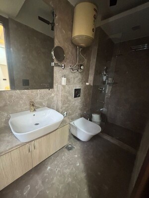 Bathroom in 3 BHK Builder Floor at Safdarjung Enclave – for Rent