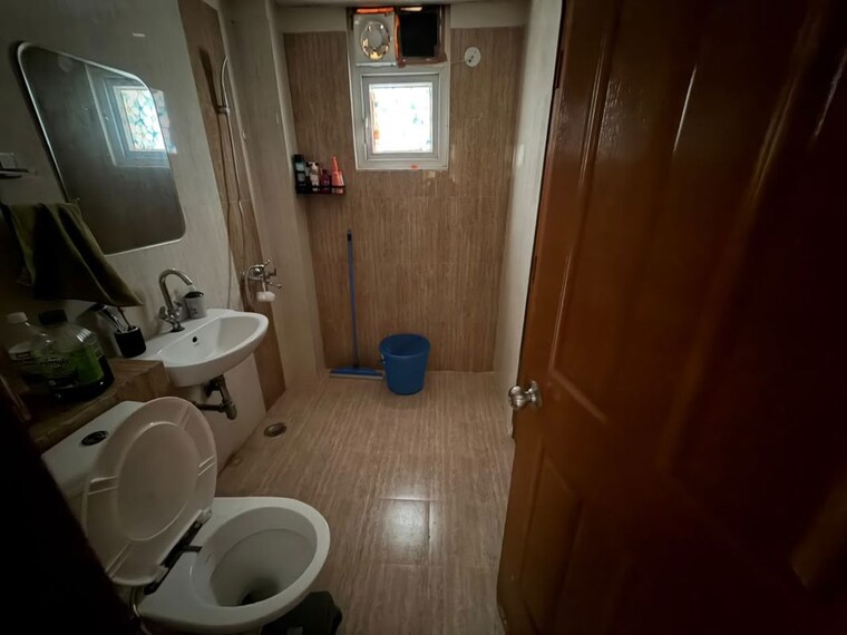 Bathroom, antriksh-green-kaushambi 3 Bedroom 1725 Sq.Ft. Apartment In Dabur Chowk Ghaziabad 10787997