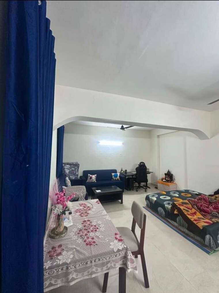 Bedroom, antriksh-green-kaushambi 3 Bedroom 1725 Sq.Ft. Apartment In Dabur Chowk Ghaziabad 10787997
