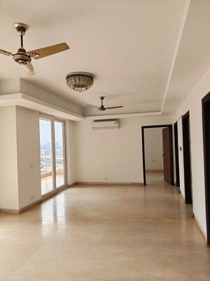 Room in 3 BHK Apartment at Puri Diplomatic Residences, Sector 111 – for Rent