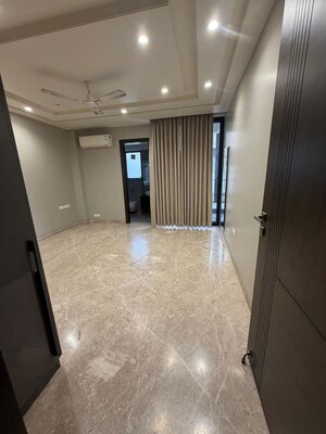 Room in 2 BHK Builder Floor at Kohli One Malibu Town Plot, Sector 47 – for Rent
