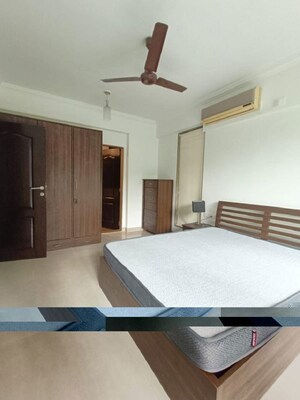 Bedroom in 2 BHK Apartment at Bandra West – for Rent