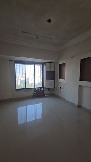 Bedroom in 2 BHK Apartment at Chembur – for Rent