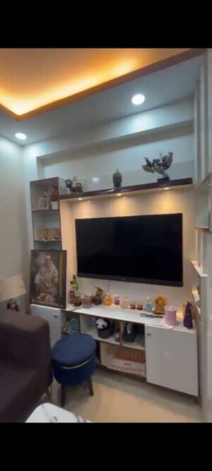 Furnished Amenities in 2 BHK Apartment at Shree Vardhman Green Court, Sector 90 – for Rent