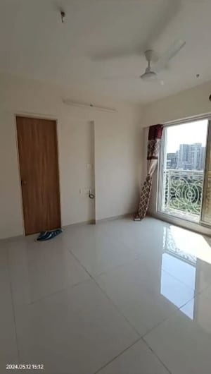 Room in 2 BHK Apartment at Sayba Heritage, Kurla East – for Sale