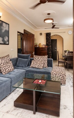 Living Room in 2 BHK Apartment at Uppal Southend, Sector 49 – for Sale
