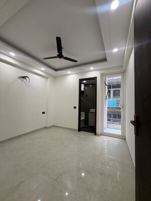 Room in 3 BHK Builder Floor at Chattarpur – for Rent