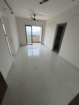 1 BHK Apartment For Rent in Runwal Gardens, Dombivli East