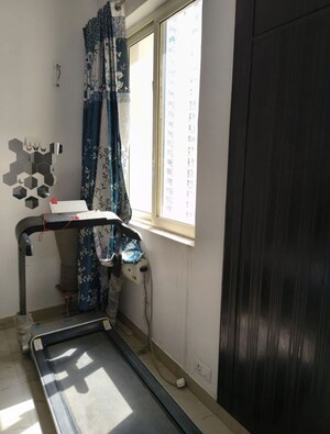 2 BHK Apartment For Rent in Nimbus The Golden Palm, Sector 168