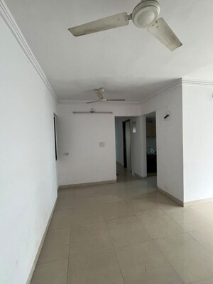 Room in 3 BHK Apartment at Devashree Park, Kolshet Road – for Rent