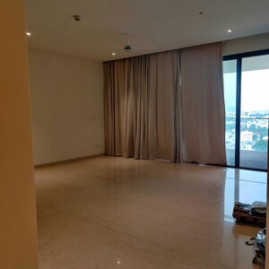Room in 3 BHK Apartment at Embassy Lake Terrace, Hebbal – for Rent
