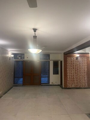 Room in 3 BHK Apartment at SS The Hibiscus, Sector 50 – for Rent