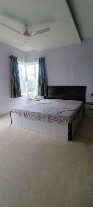 Bedroom in 3 BHK Apartment at Mayfair Breeze, Andheri West – for Rent