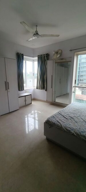 Bedroom in 3 BHK Apartment at Mayfair Breeze, Andheri West – for Rent