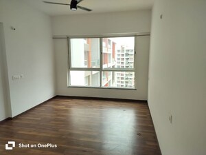 Room in 2 BHK Apartment at Kolte Patil Stargaze, Bavdhan – for Rent