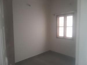 Room in 3 BHK Builder Floor at Nri Layout – for Rent