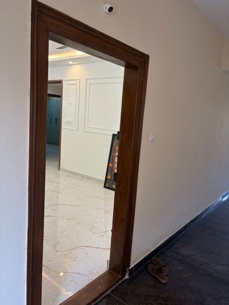 Room, festoon-lavender 3 Bedroom 1500 Sq.Ft. Apartment In Ramamurthy Nagar Bangalore 10788173