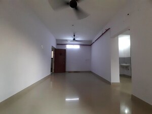 Room in 1 BHK Apartment at Unnat Nagar CHS, Goregaon West – for Rent